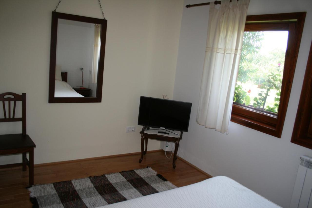 Albinuta Guesthouse Ozun Luaran gambar