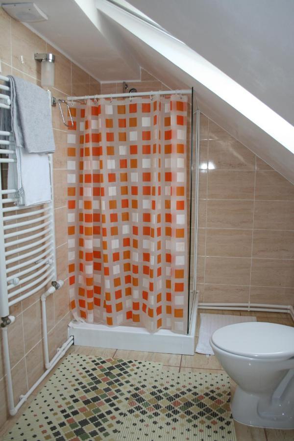 Albinuta Guesthouse Ozun Luaran gambar