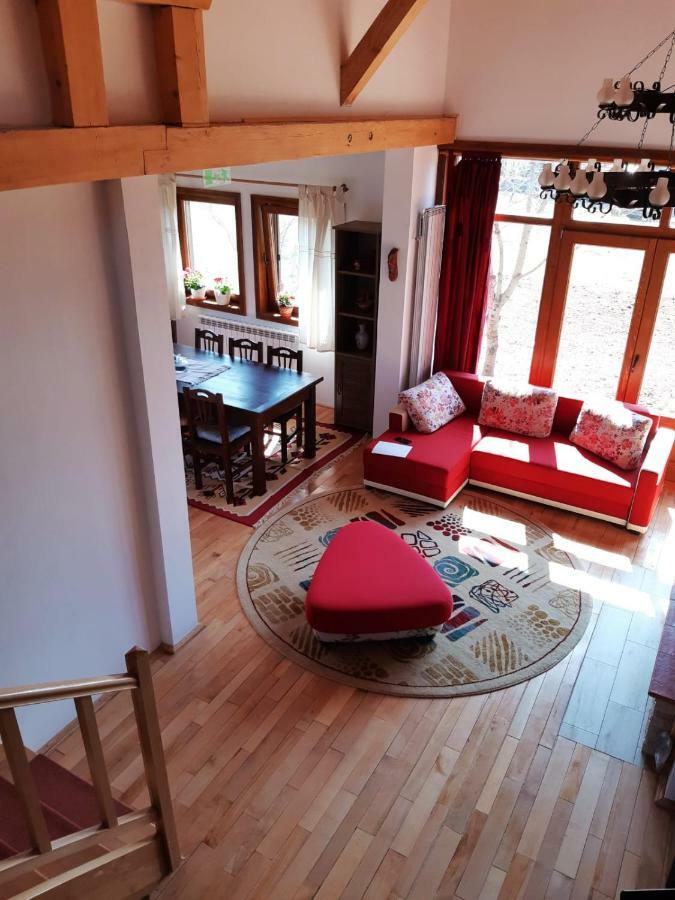 Albinuta Guesthouse Ozun Luaran gambar