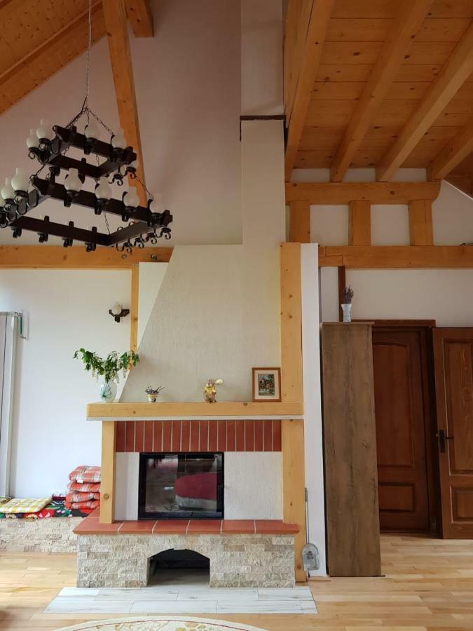 Albinuta Guesthouse Ozun Luaran gambar
