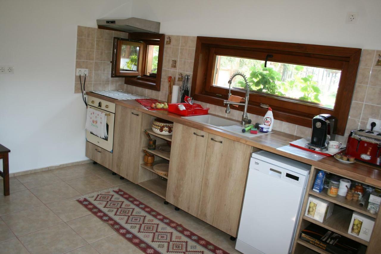 Albinuta Guesthouse Ozun Luaran gambar